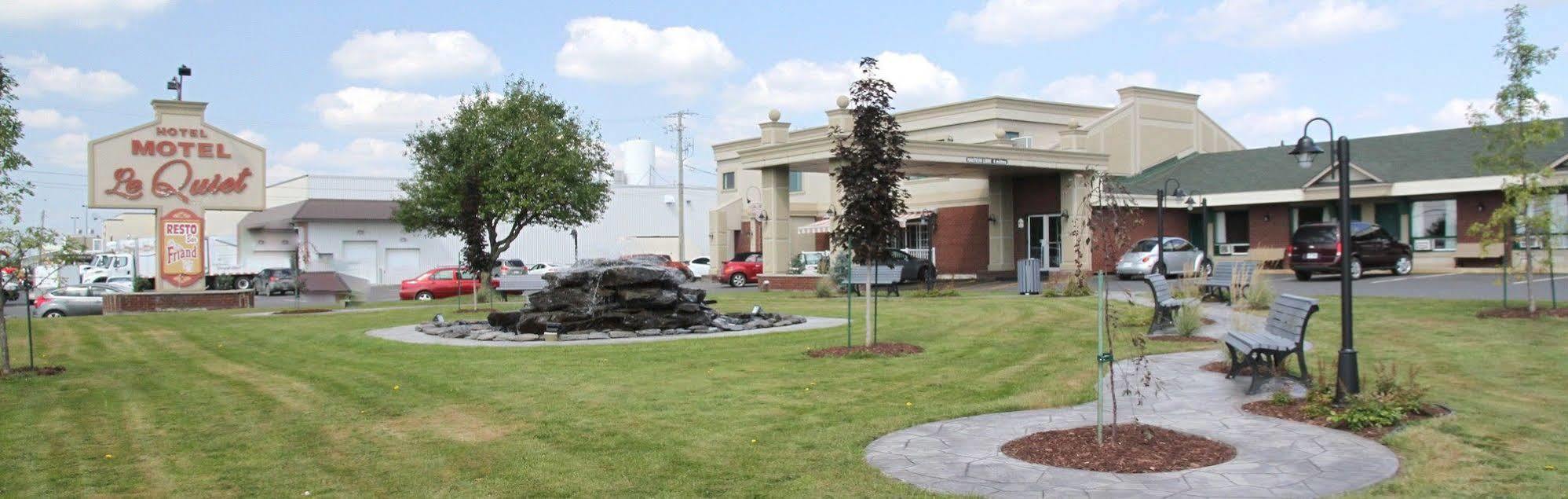 Hotel Motel Le Quiet Lac-Mégantic Екстериор снимка