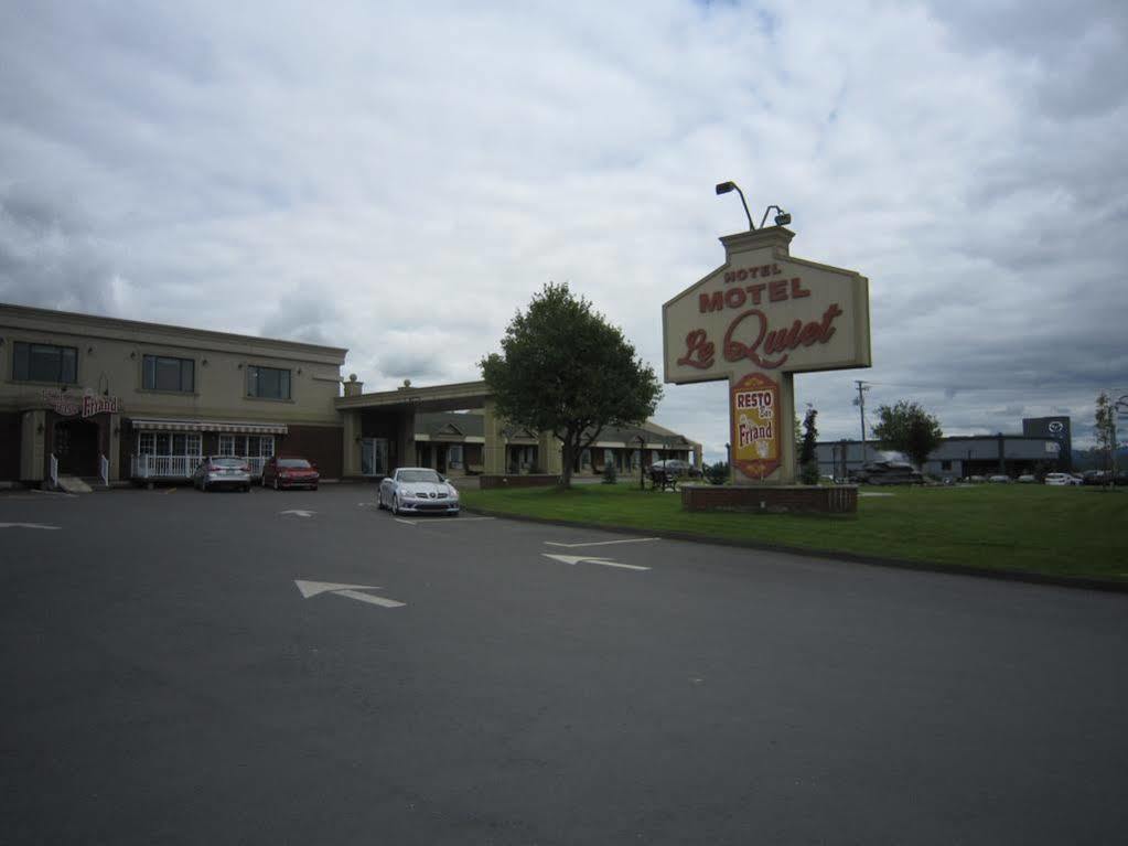 Hotel Motel Le Quiet Lac-Mégantic Екстериор снимка