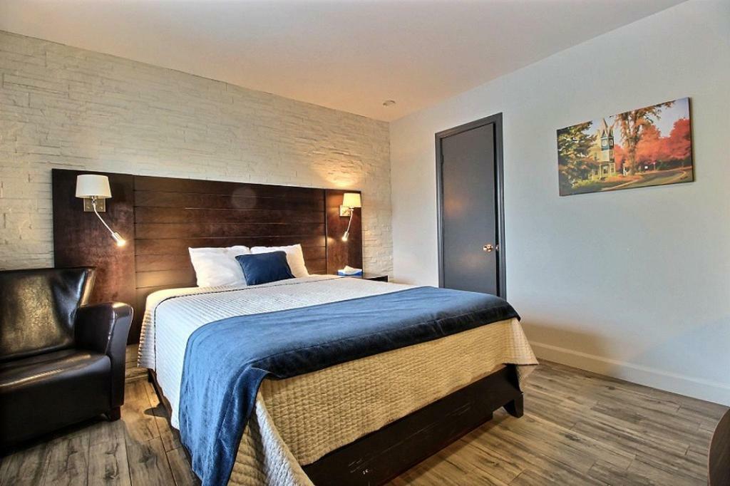 Hotel Motel Le Quiet Lac-Mégantic Екстериор снимка