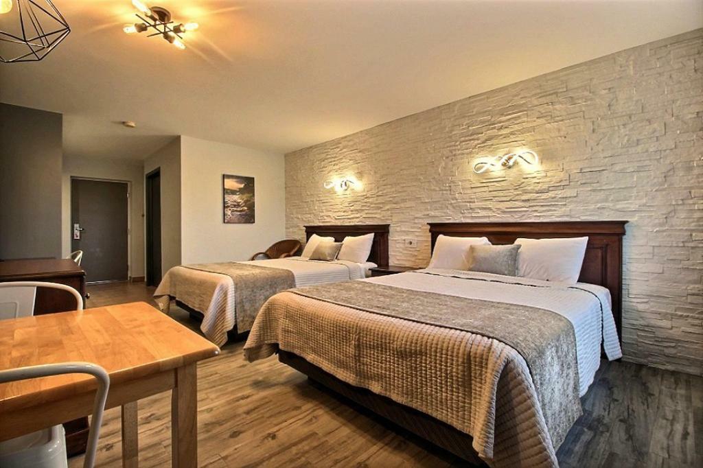 Hotel Motel Le Quiet Lac-Mégantic Екстериор снимка