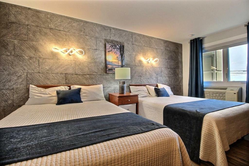 Hotel Motel Le Quiet Lac-Mégantic Екстериор снимка